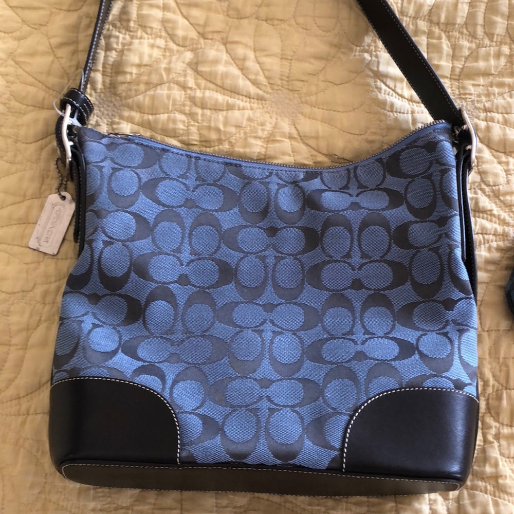 Cute coach purse with coin purse